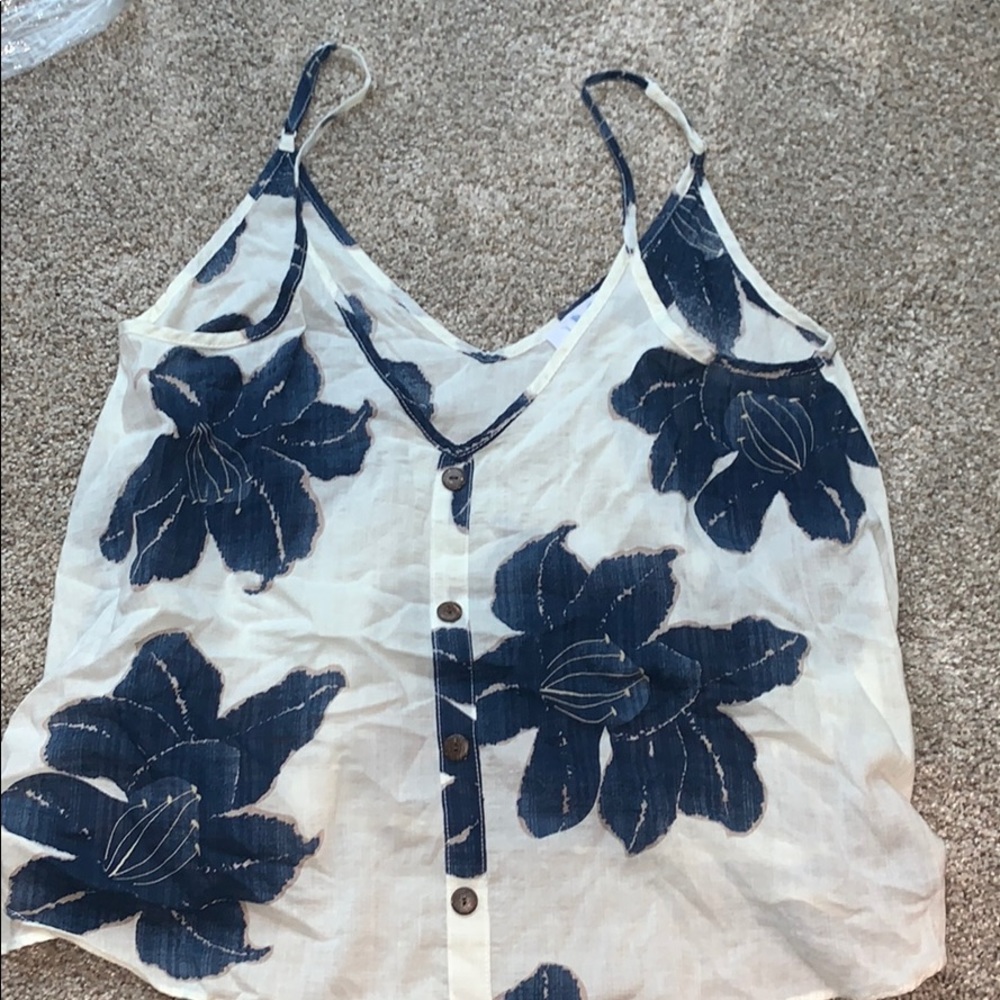 Button tank